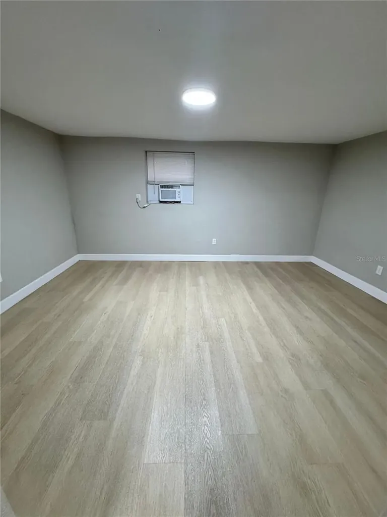 6809 N Gunlock Avenue Tampa FL 33614