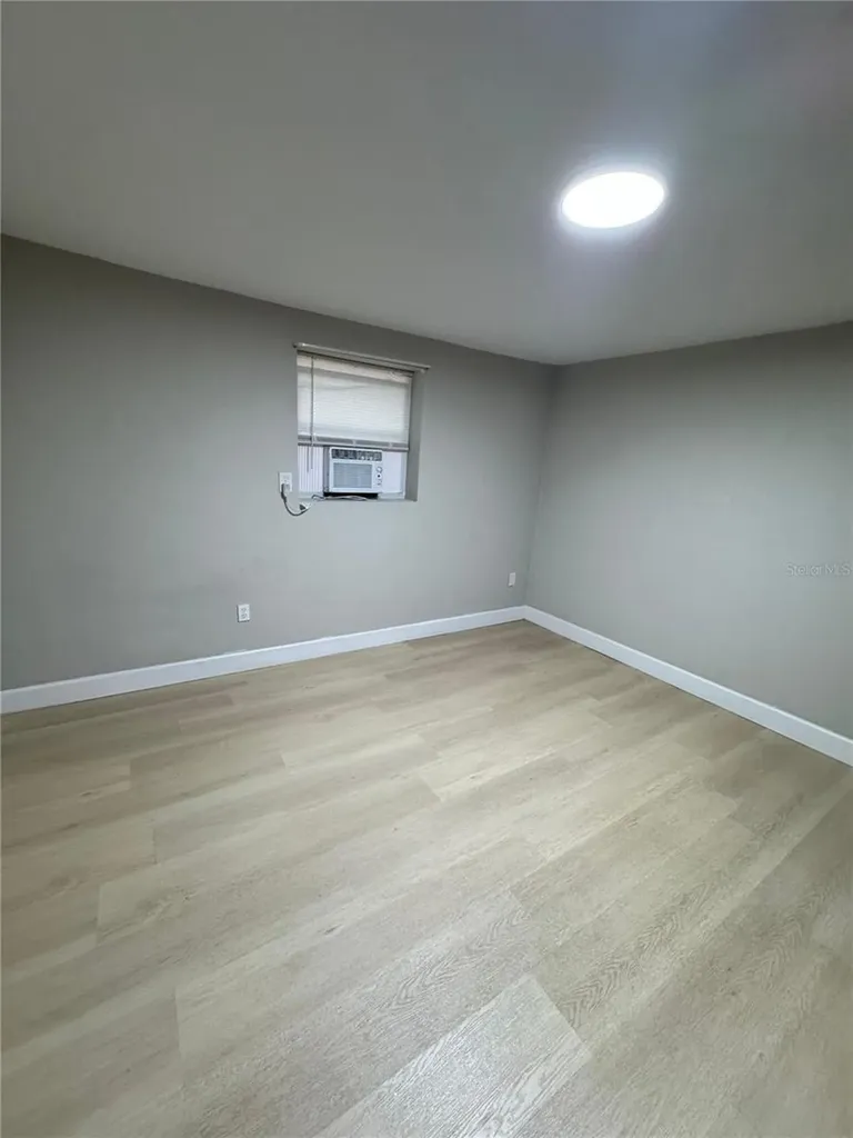 6809 N Gunlock Avenue Tampa FL 33614