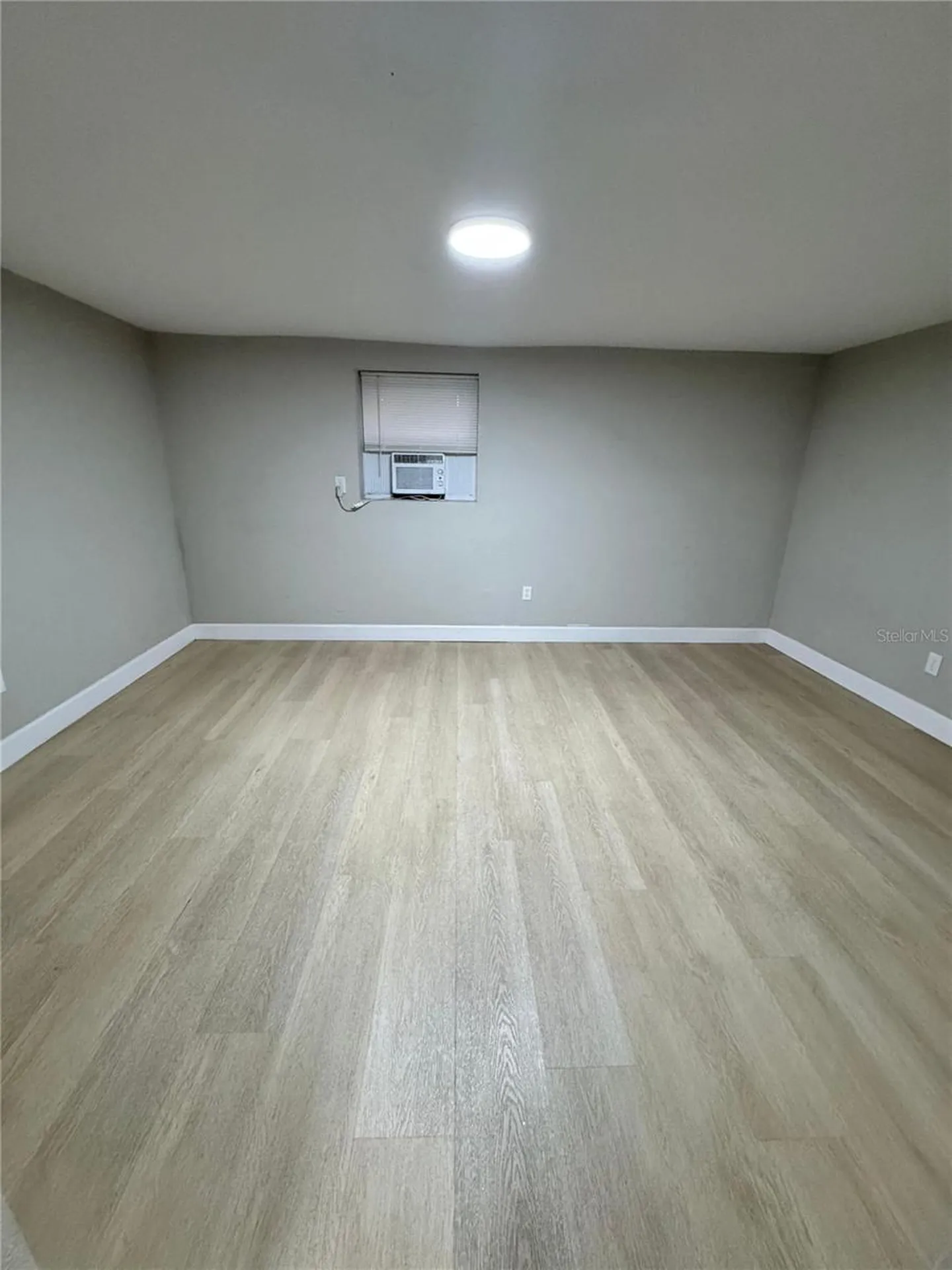 6809 N Gunlock Avenue Tampa FL 33614