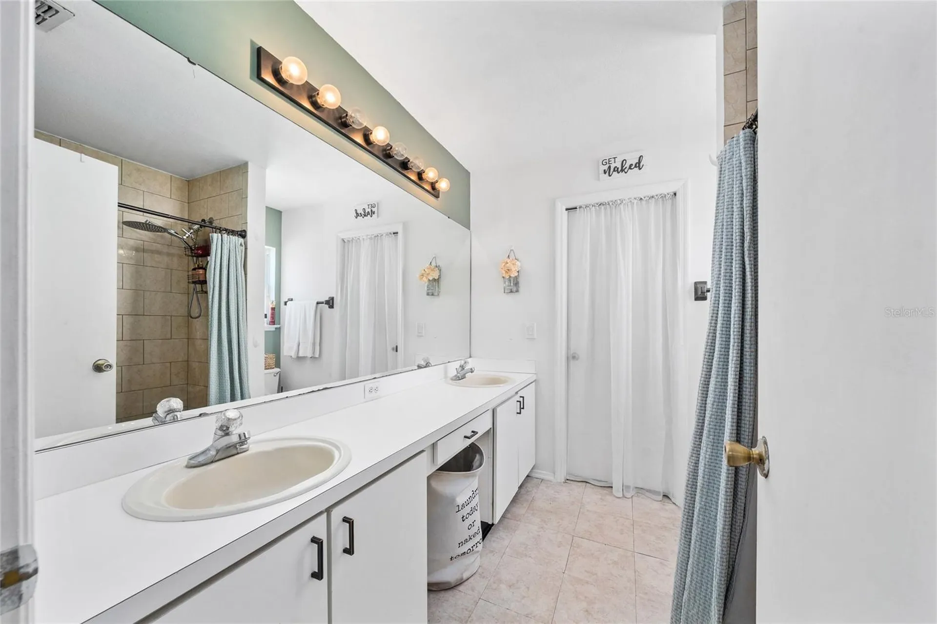 1228 Heather Lake Drive Orlando FL 32824