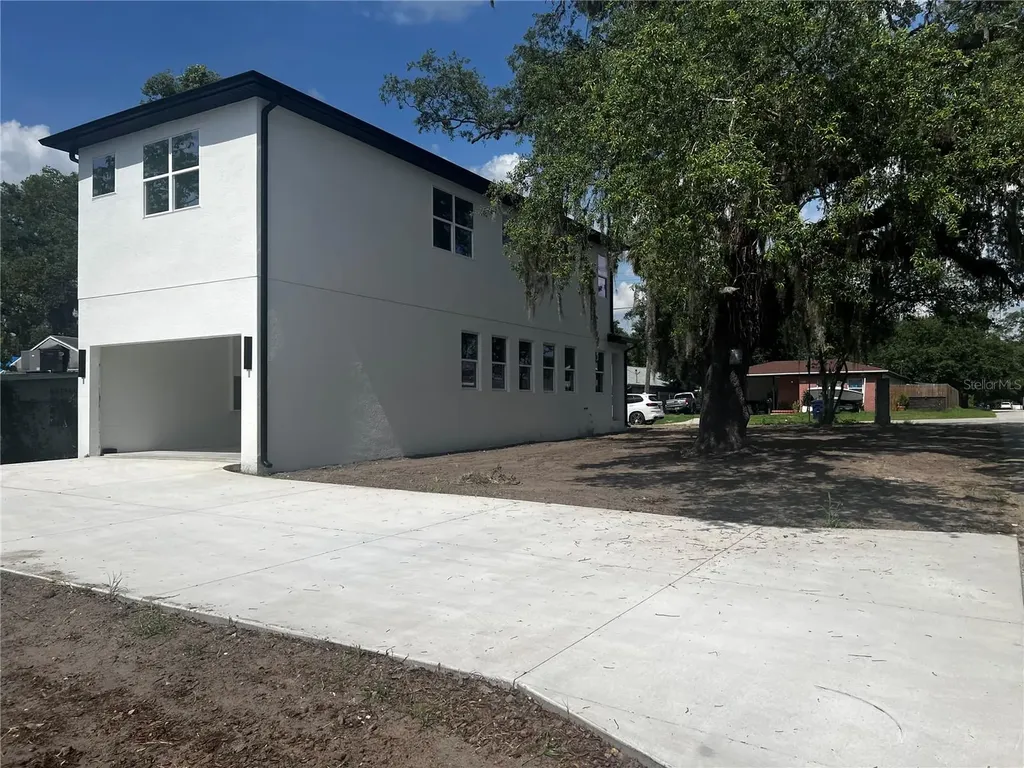 1514 E Juneau Street Tampa FL 33604