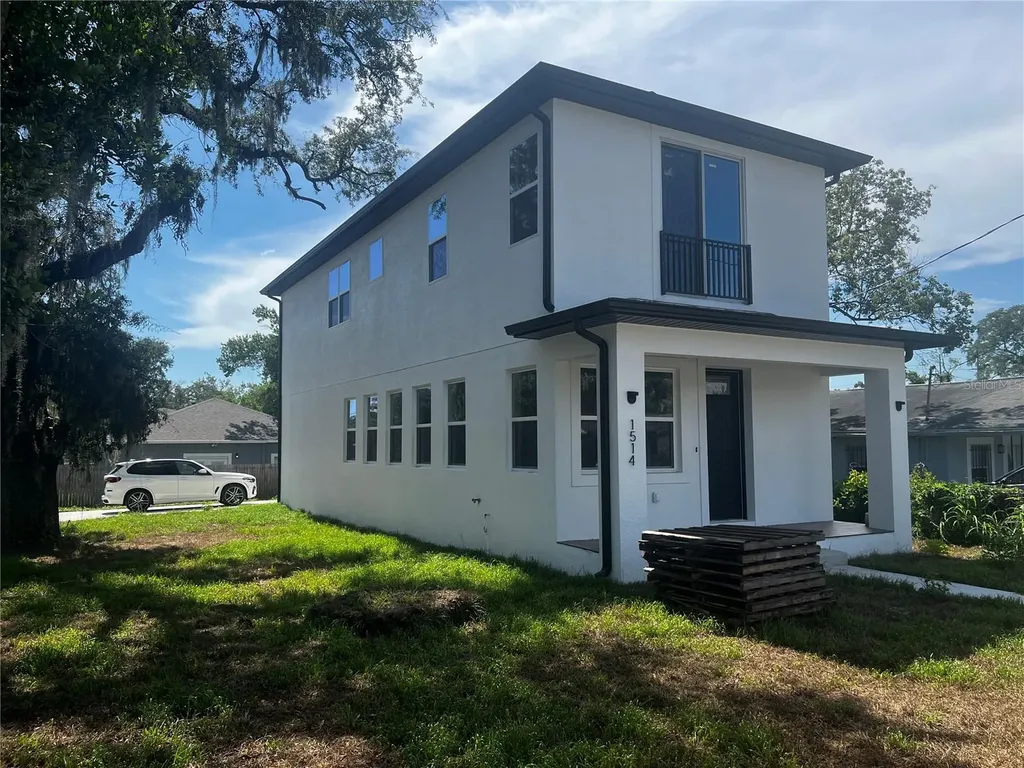 1514 E Juneau Street Tampa FL 33604
