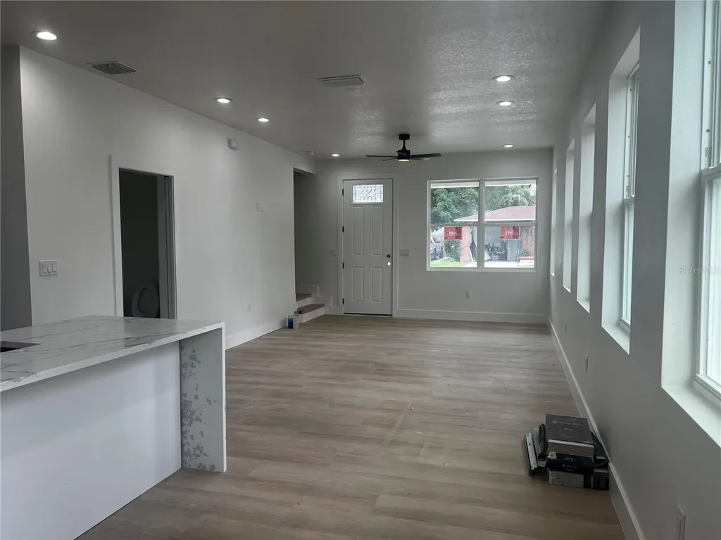 1514 E Juneau Street Tampa FL 33604