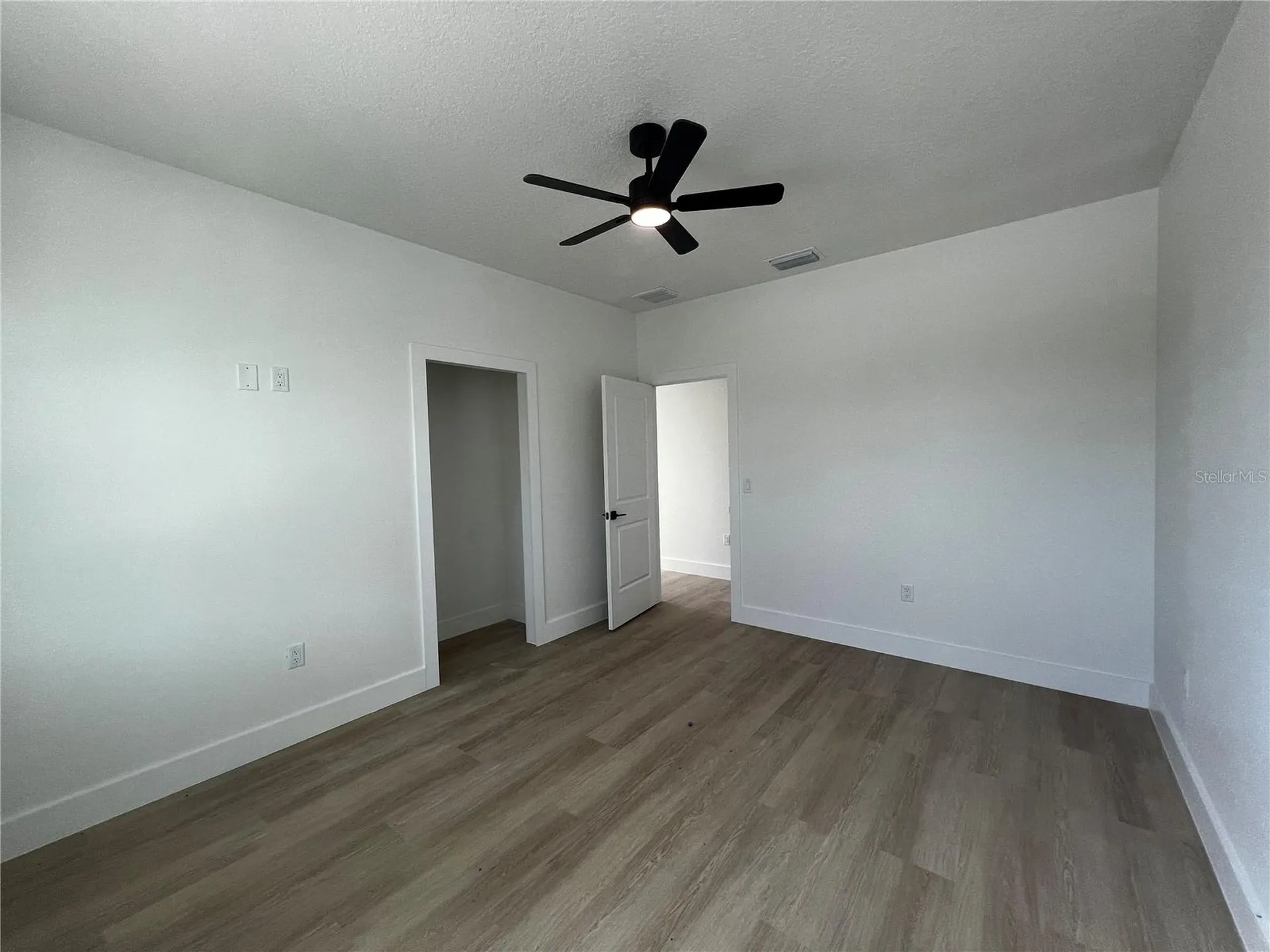 1514 E Juneau Street Tampa FL 33604