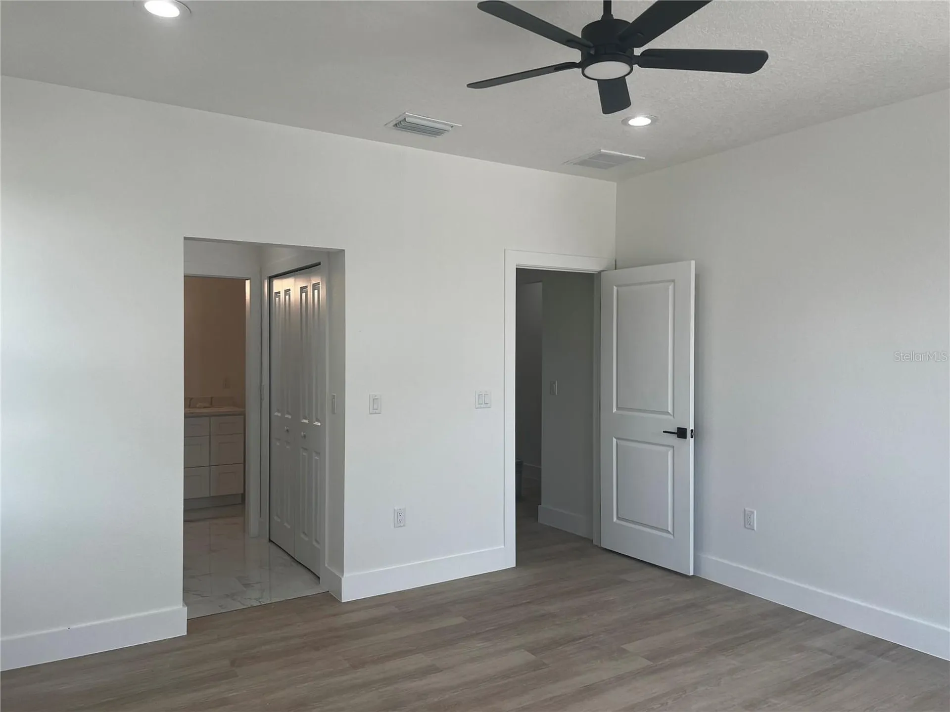 1514 E Juneau Street Tampa FL 33604