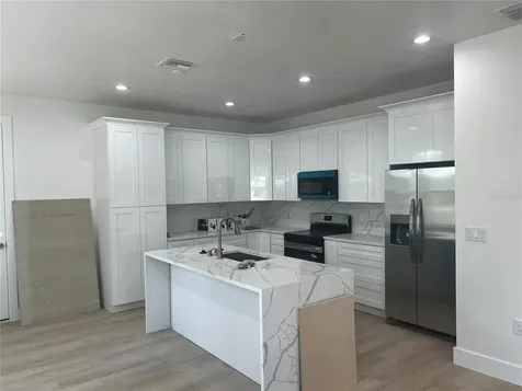 1514 E Juneau Street Tampa FL 33604