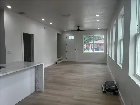 1514 E Juneau Street Tampa FL 33604