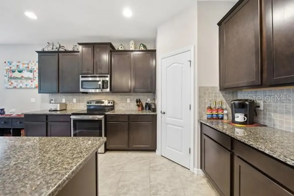11215 Paradise Point Way New Port Richey FL 34654