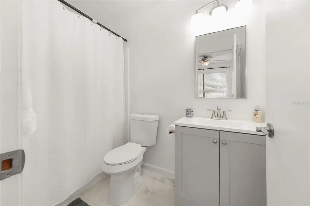 2735 SW 35th Place Gainesville FL 32608