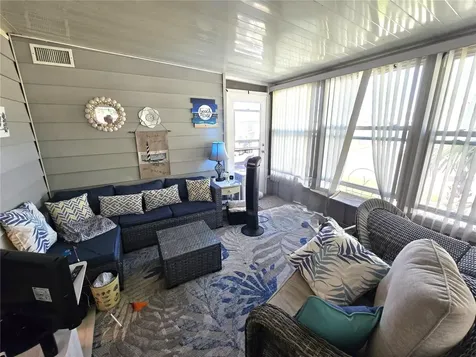 336 Victoria Drive Haines City FL 33844