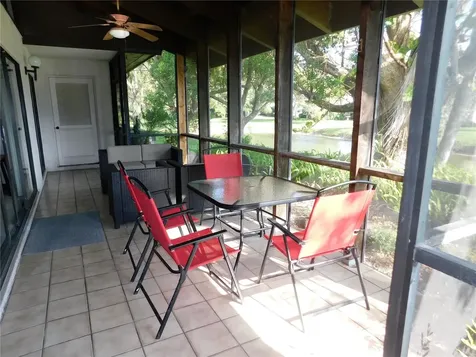 70 Joanne Place Oldsmar FL 34677