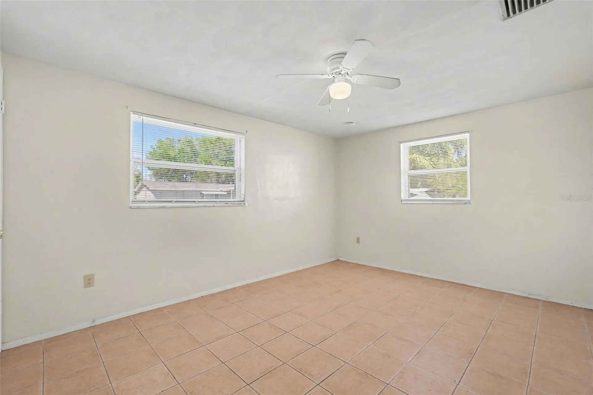 3128 Harvardston Loop Holiday FL 34691
