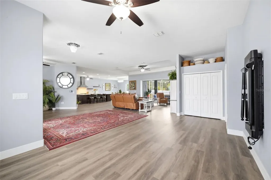 6152 NE 64th Street Silver Springs FL 34488