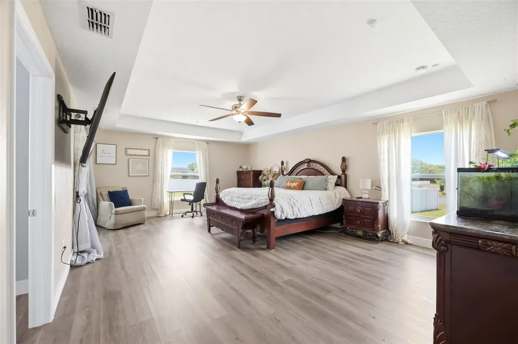 6152 NE 64th Street Silver Springs FL 34488