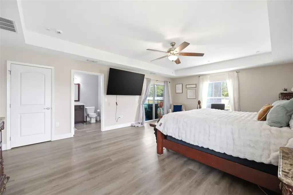6152 NE 64th Street Silver Springs FL 34488