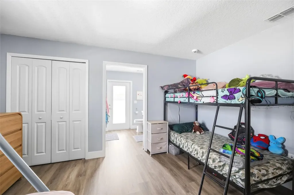 6152 NE 64th Street Silver Springs FL 34488
