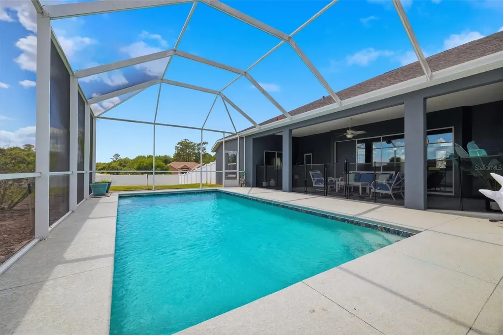 6152 NE 64th Street Silver Springs FL 34488