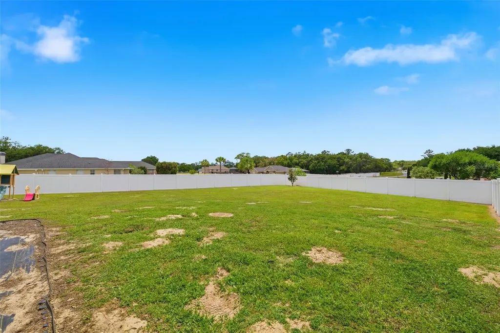 6152 NE 64th Street Silver Springs FL 34488