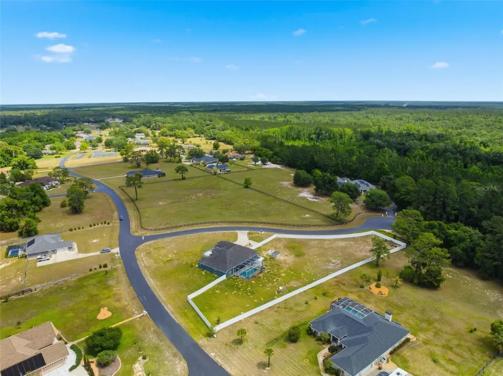 6152 NE 64th Street Silver Springs FL 34488