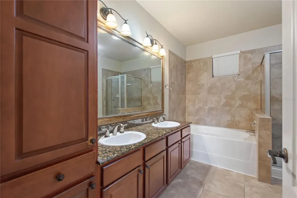 904 Charo Parkway Davenport FL 33897