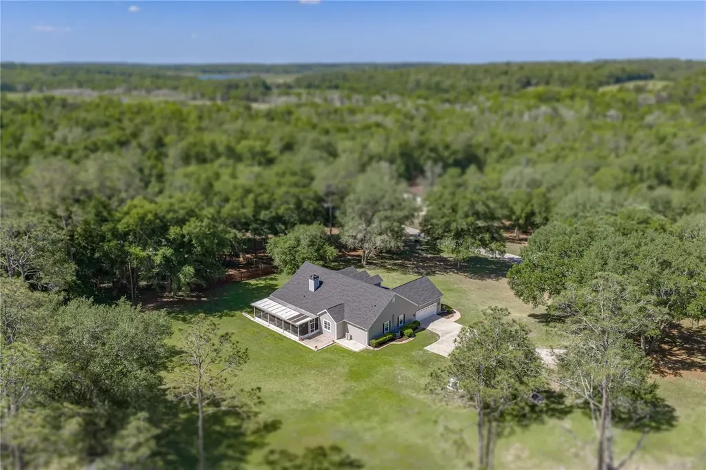 810 Savannah Oaks Drive Brooksville FL 34602