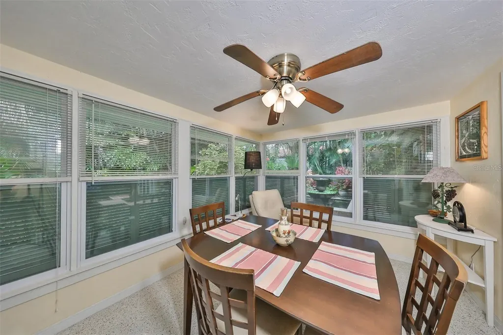 5934 115th Lane Seminole FL 33772