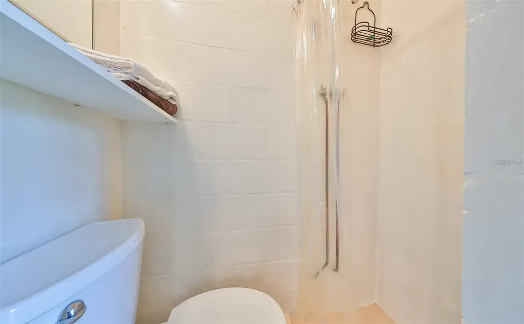 5934 115th Lane Seminole FL 33772