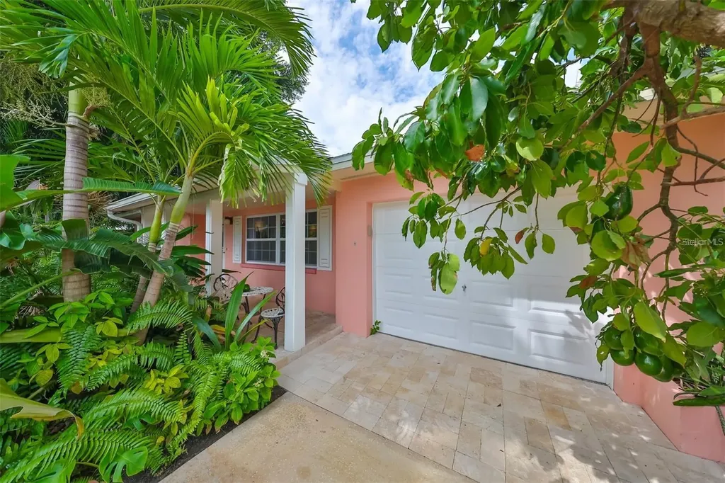5934 115th Lane Seminole FL 33772