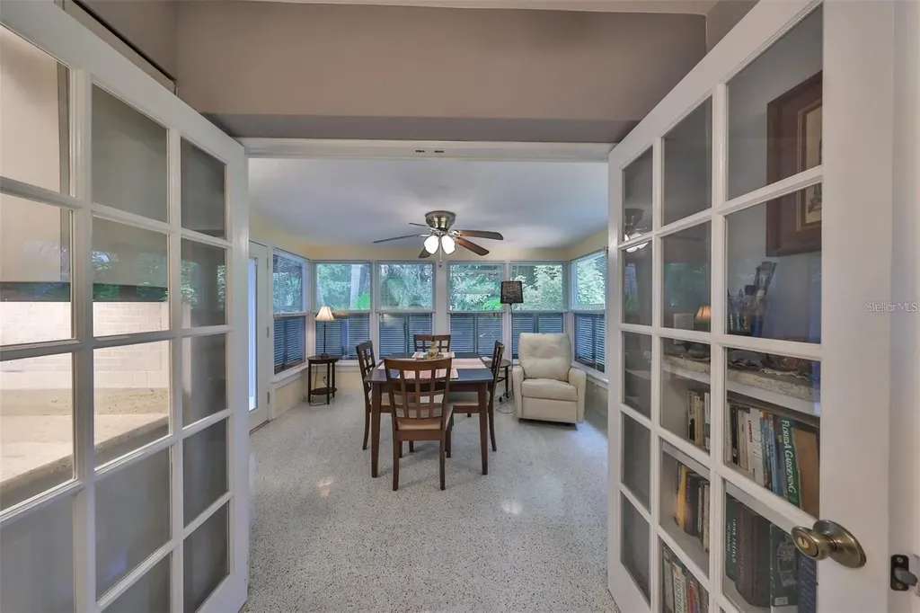 5934 115th Lane Seminole FL 33772