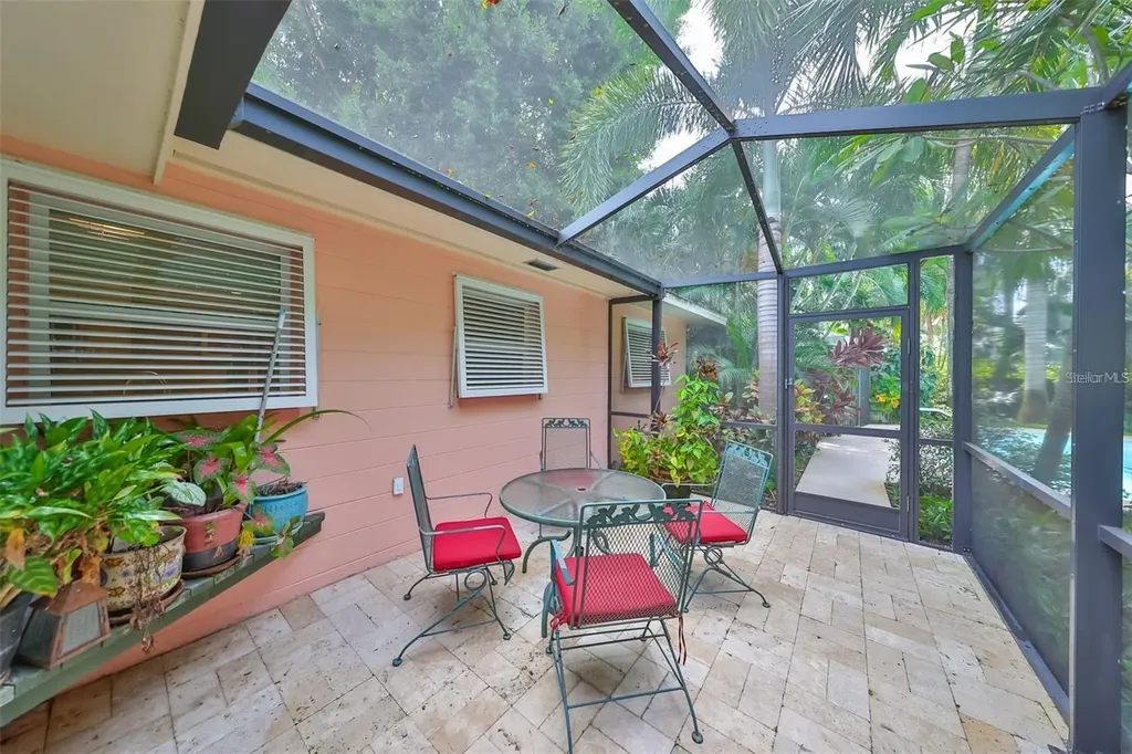 5934 115th Lane Seminole FL 33772