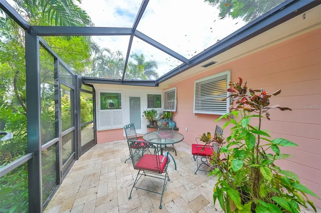 5934 115th Lane Seminole FL 33772