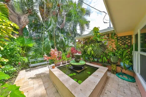 5934 115th Lane Seminole FL 33772