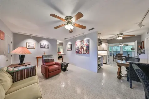 5934 115th Lane Seminole FL 33772