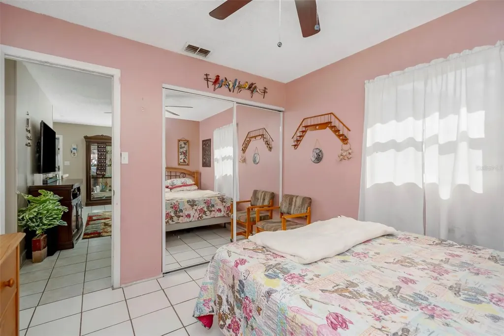 10006 N 17th Street Tampa FL 33612