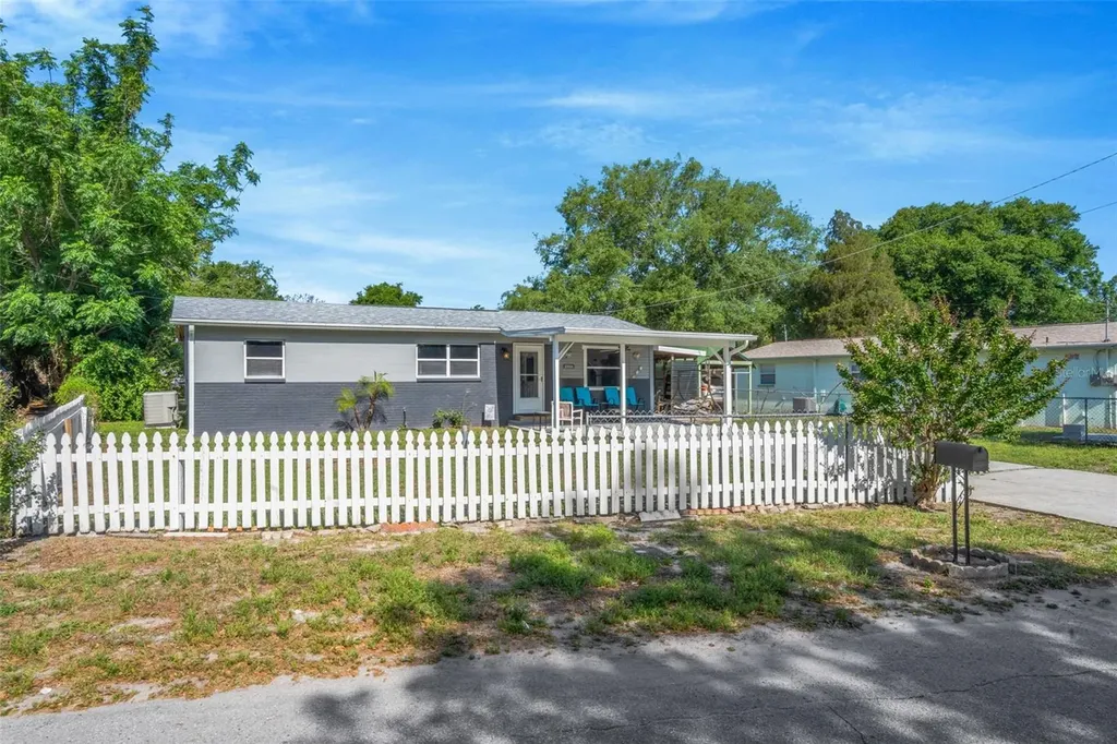 10006 N 17th Street Tampa FL 33612