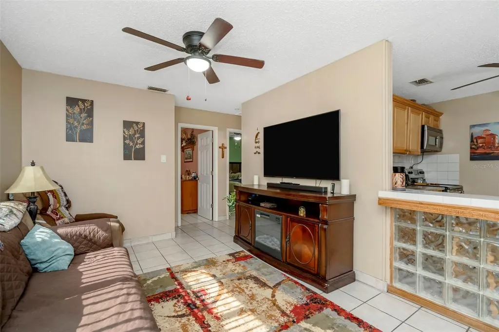 10006 N 17th Street Tampa FL 33612