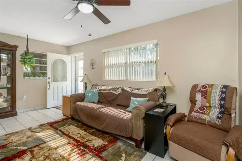 10006 N 17th Street Tampa FL 33612