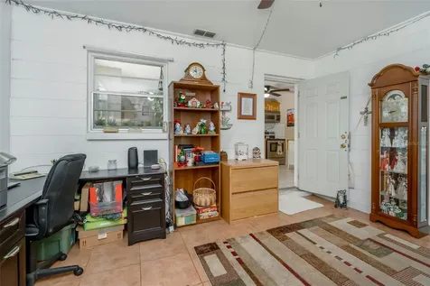10006 N 17th Street Tampa FL 33612
