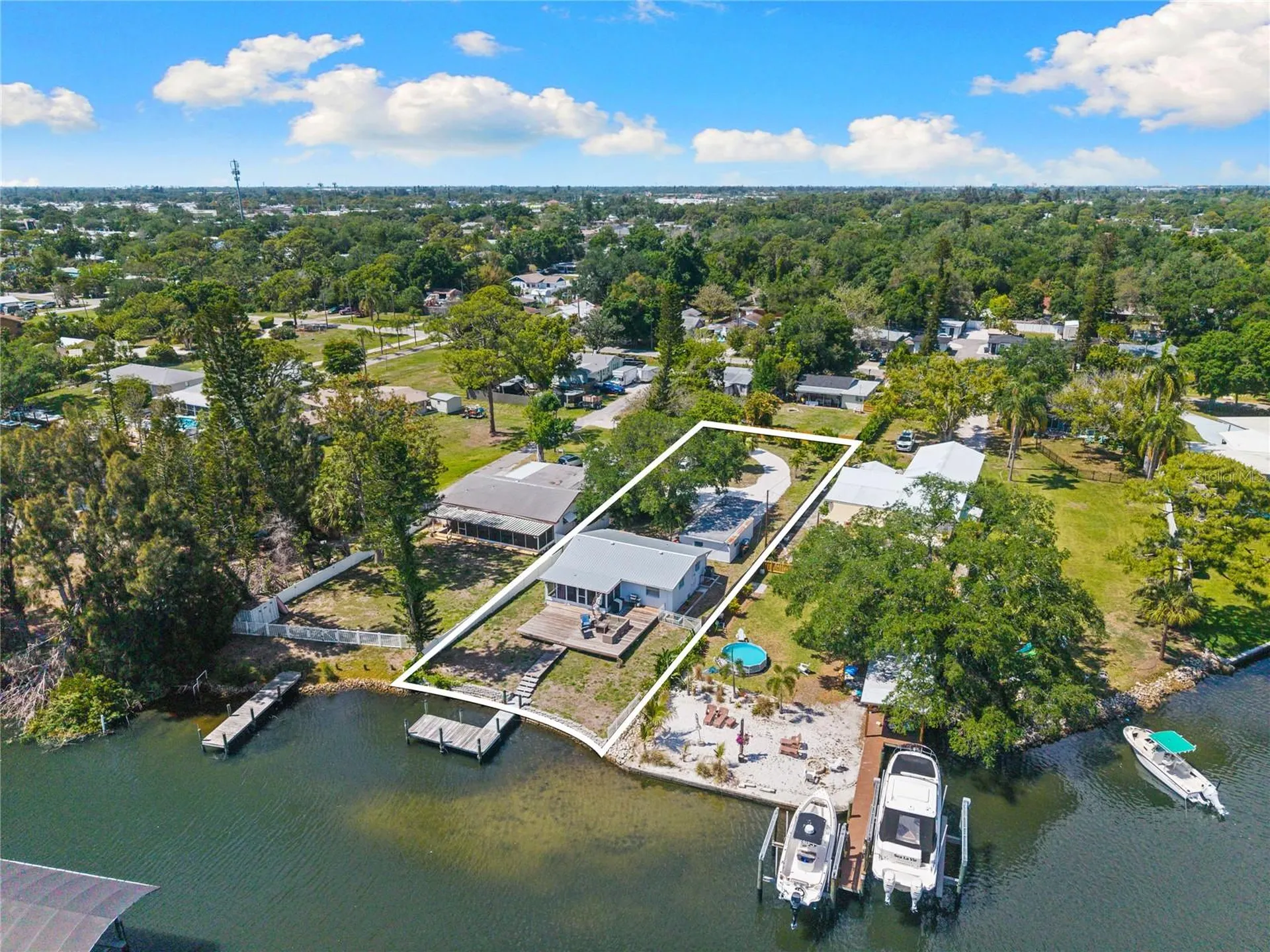 704 69th Avenue W Bradenton FL 34207