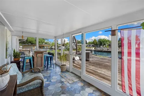704 69th Avenue W Bradenton FL 34207