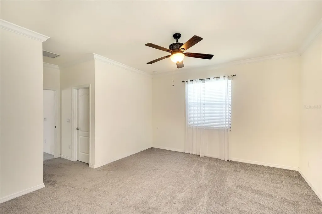 10221 Loch Lomond Drive Bradenton FL 34211