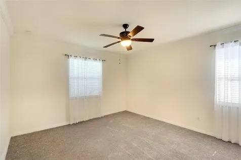 10221 Loch Lomond Drive Bradenton FL 34211