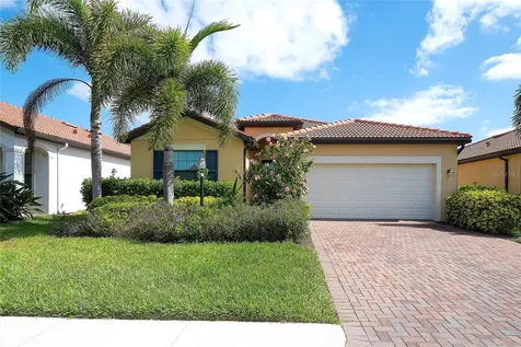 10221 Loch Lomond Drive Bradenton FL 34211