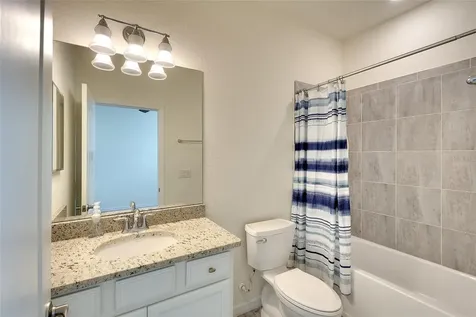 10221 Loch Lomond Drive Bradenton FL 34211