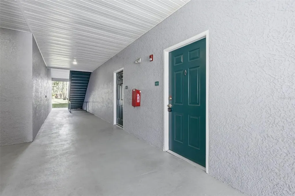 18001 Richmond Place Drive Tampa FL 33647