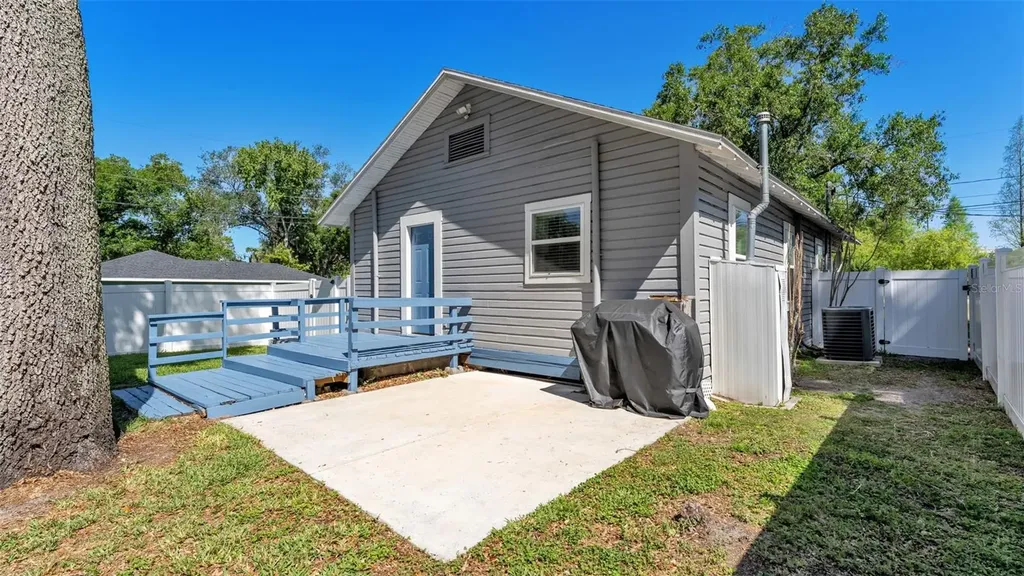 1020 Forest Park Street Lakeland FL 33803