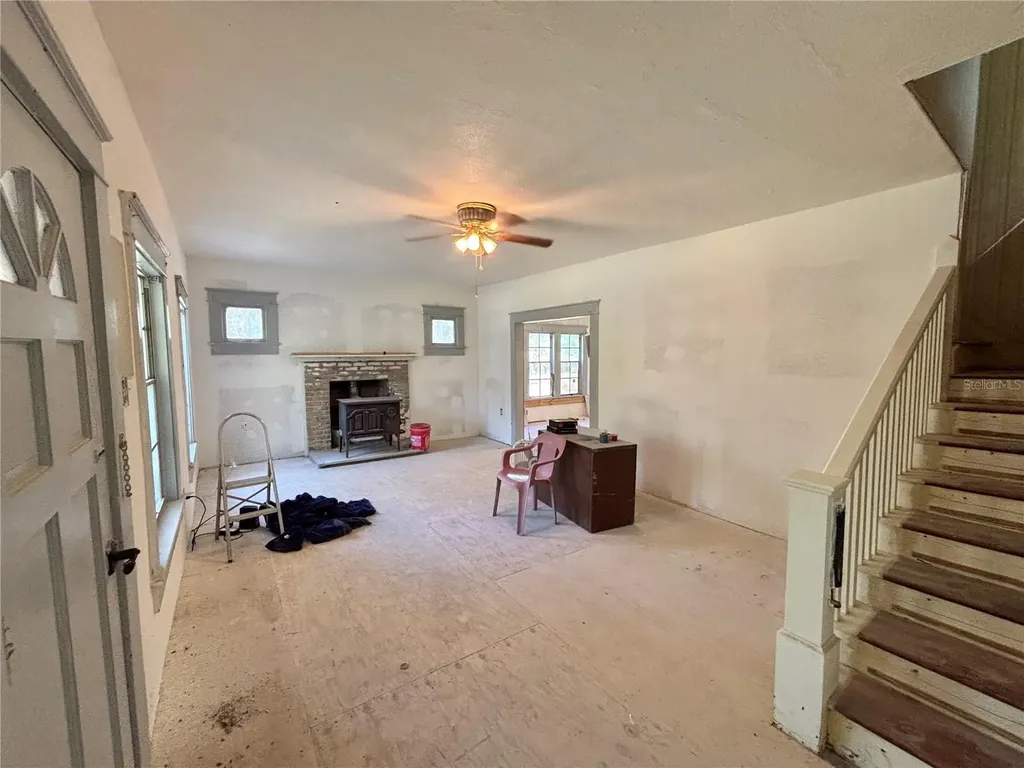 19435 Fort Dade Avenue Brooksville FL 34601