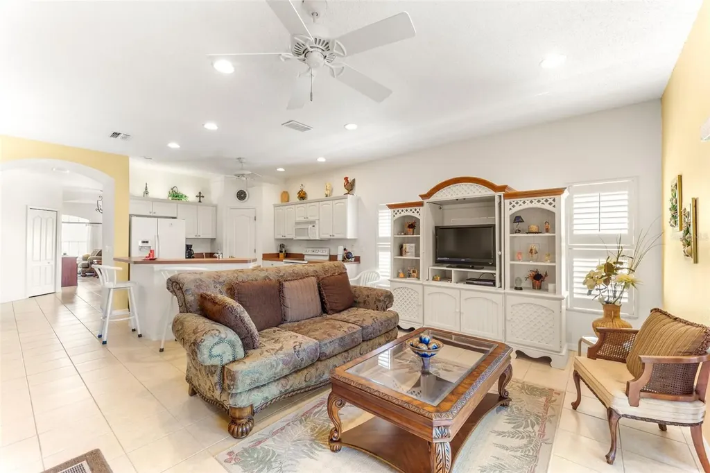 2815 Wood Pointe Drive Holiday FL 34691