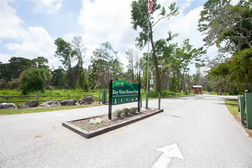 2815 Wood Pointe Drive Holiday FL 34691