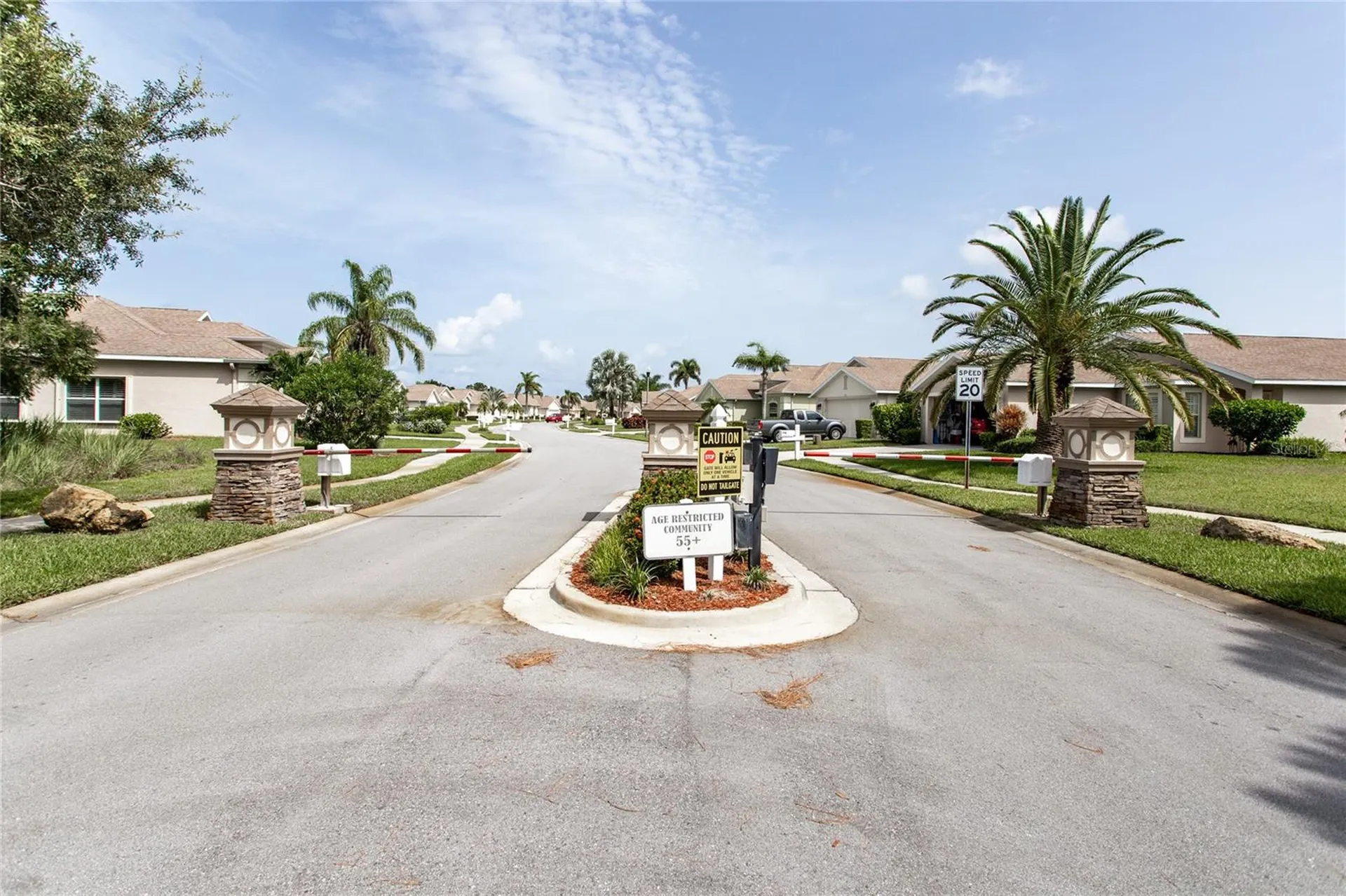 2815 Wood Pointe Drive Holiday FL 34691